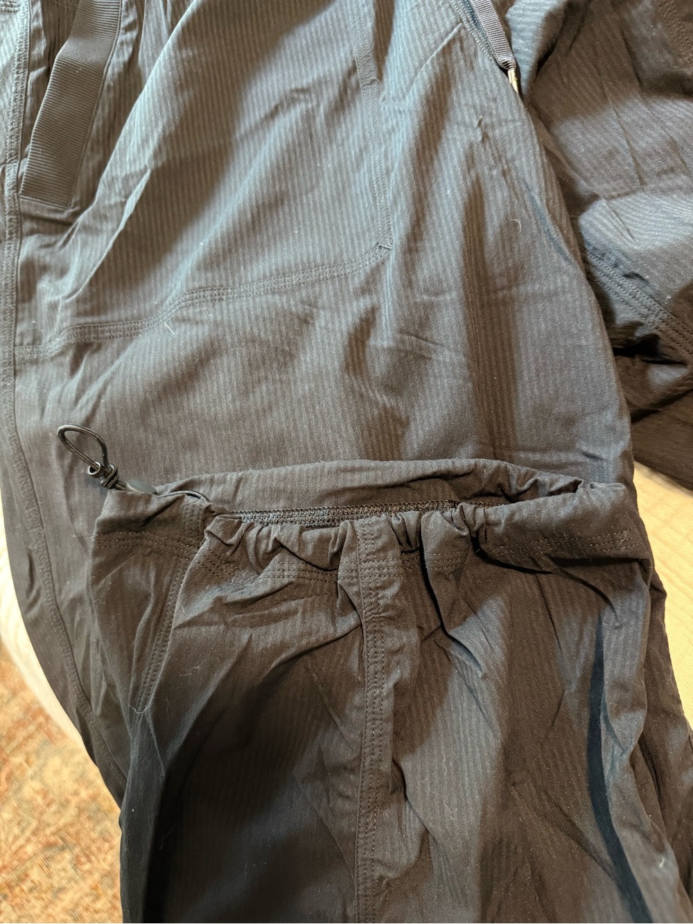 Lululemon Women's Cropped Pants - Picture 5 of 6